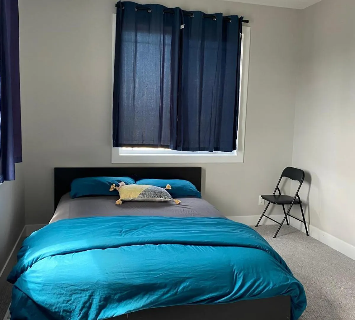 Homestay Flowealth Property Luxury Villa Near Lake Netflix Tv Wifi Calgary Canada